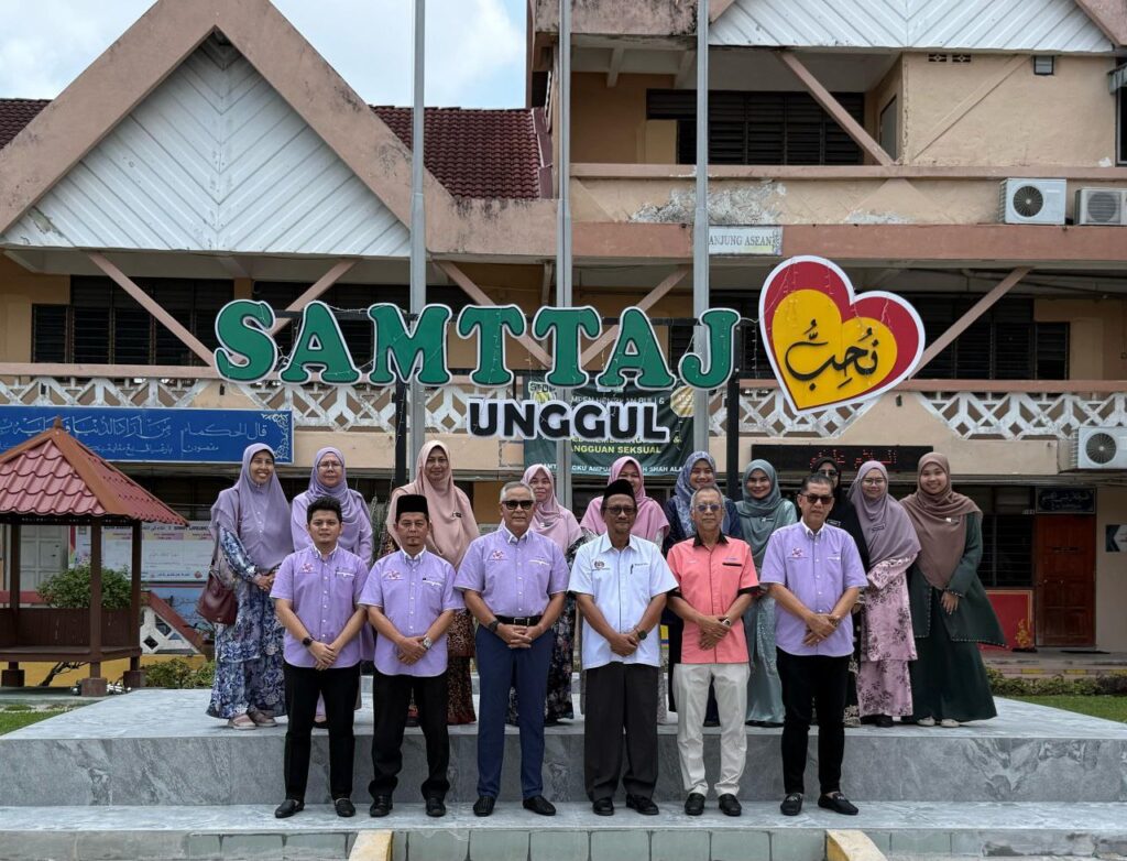 Majlis Santuni Anak-Anak Asnaf di SAMT Tengku Ampuan Jemaah